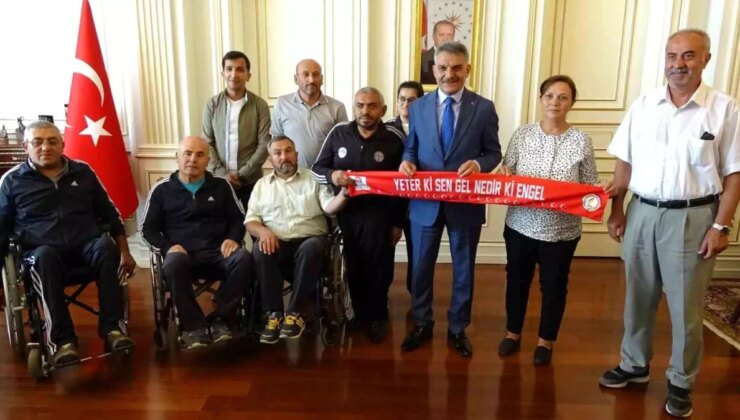 Yozgat Valiliği, Sorgun Umut Spor Kulübü Tekerlekli Sandalye Basketbol Takımı’na malzeme desteği sağladı